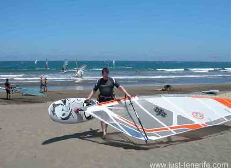 Medano windsurfing