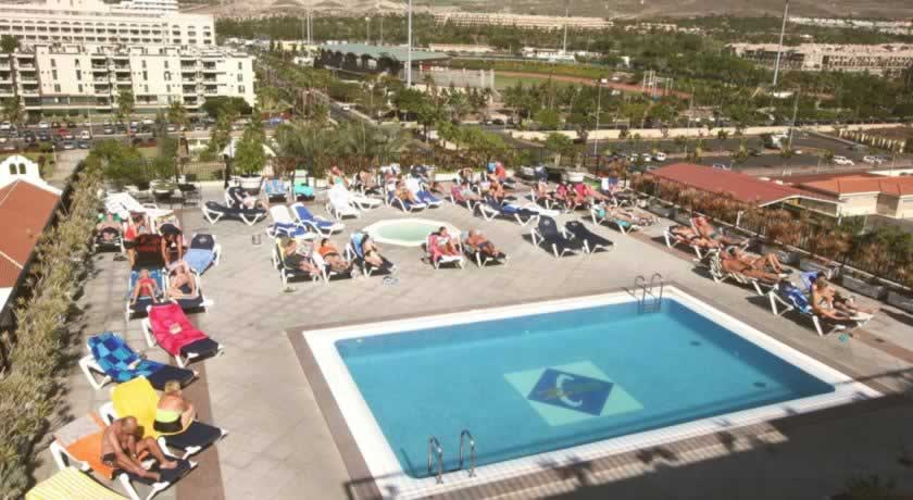 Zentral Center Hotel Rooftop Swimming Pool and Sun Terrace