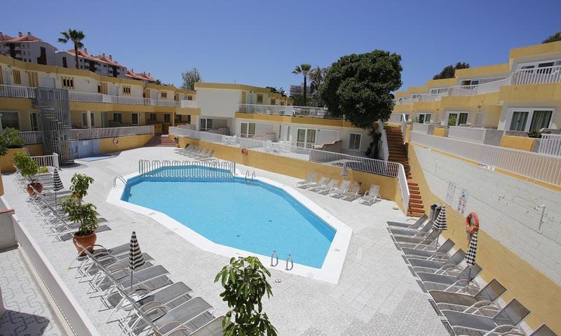 Checkin Bungalows Atlantida Swimming Pool