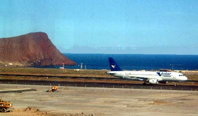 Photograph of Montana Roja and plane landing